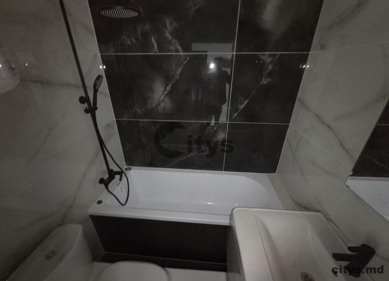 Apartament cu 1 cameră, 37m², Cuza Voda photo 5