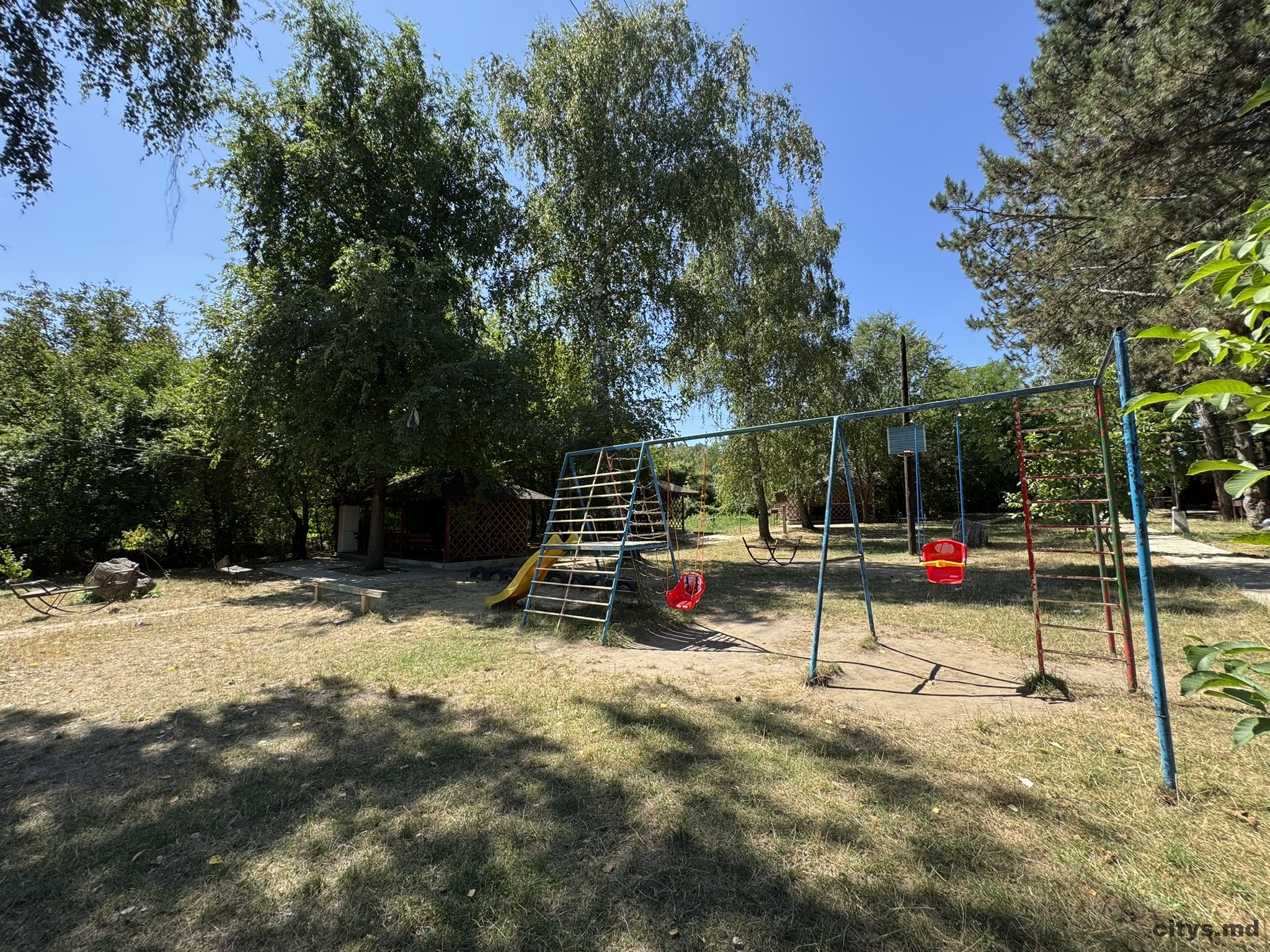 Chirie foisor cu gratar - Ialoveni photo 7