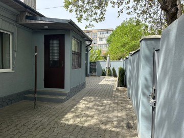 Chirie-2-х комнатная квартира, 50м², Chișinău, Centru, str. Lăpușnei photo