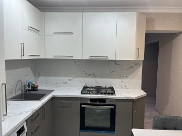Chirire-Apartament cu 2 camere, 55m², Chișinău, Botanica, str. Independenței photo
