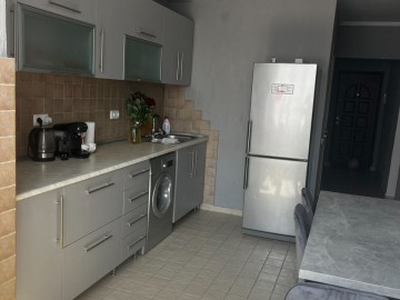 Chirie-3-х комнатная квартира, 75м², Chișinău, Sculeni, str. Calea Ieșilor photo