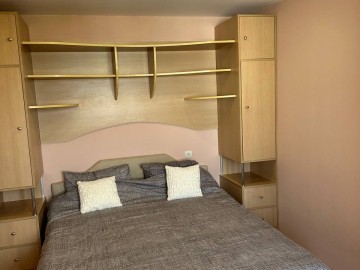 Chirie-3-х комнатная квартира, 60м², улица Траян photo