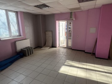 Chirie-Universal, 232m², Михаил Садовяну photo