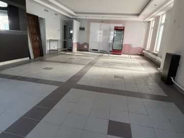 Chirie-Universal, 125m², Михаил Садовяну photo