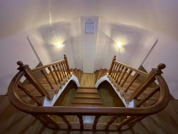 Casă cu 4 nivele, 500m², sf Petru photo