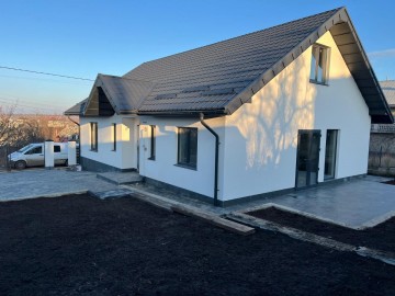 Casă cu un nivel, 150m², Dumbrava photo