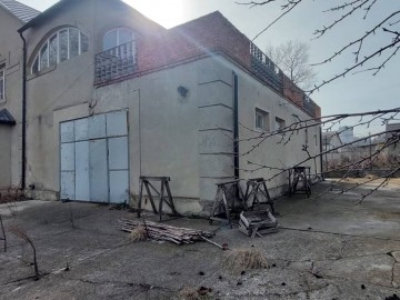 Casă cu 2 nivele, 500m², - photo