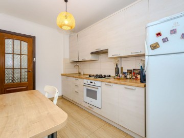 Apartament cu 2 camere, 74m², str. Iazului photo