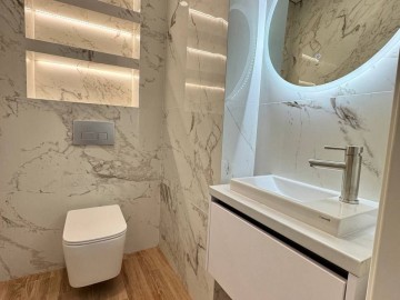 Apartament cu 3 camere, 75m², Botanica, Bacioii Noi photo