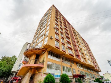Apartament cu 3 camere, 80m², str.Ismail photo