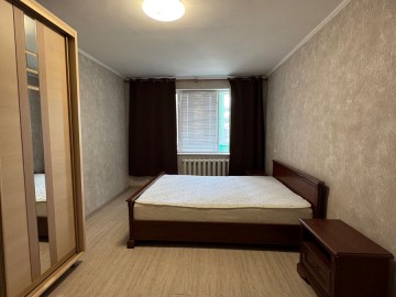 Chirie-Apartament cu 3 camere, 69m², Telecentru, Cornului photo