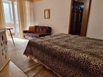Apartament cu 2 camere, 82m², Botanica , Cuza Vodă photo