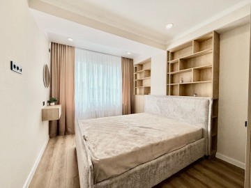 Apartament cu 1 cameră, 43m², Sprîncenoaia photo