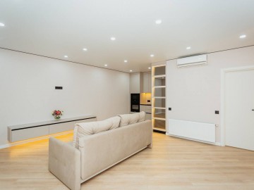 Apartament cu 2 camere, 67m², Durleşti photo