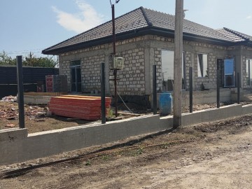 Casă cu un nivel, 150m², Strada Budeşti photo