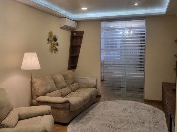 Chirie-3-х комнатная квартира, 89м², Melestiu photo