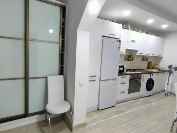 chirie-Apartament cu 2 camere, 50m², Telecentru,Sprincenoaia photo