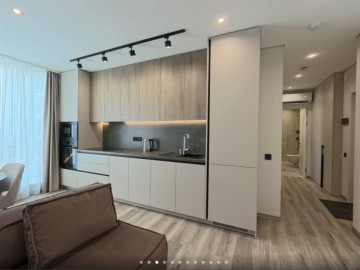 chirie-Apartament cu 1 cameră, Centru 42m², Renasterii Nationale photo