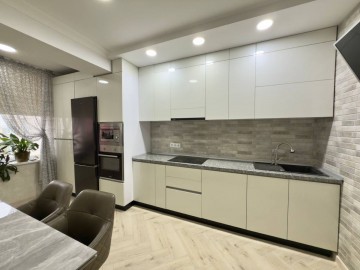 Apartament cu 2 camere, Riscani 69m², Флорилор photo