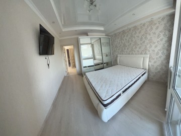 chirie-Apartament cu 2 camere, Centru 80m², str. Melestiu photo