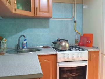 Apartament cu 2 camere, 45m², Botanica,str. Trandafirilor photo