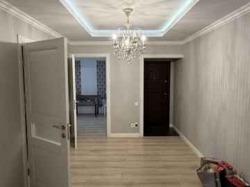 Se vinde-Apartament cu 3 camere, 75m²,Centru, Albisoara photo