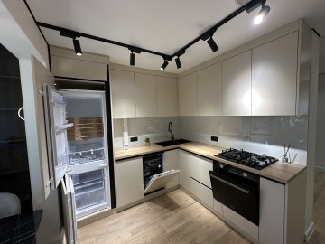 Apartament cu 3 camere, 75m², Cuza vodă photo