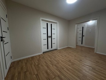Apartament cu 3 camere, 72m², Riscnani, Тудор Владимиреску photo