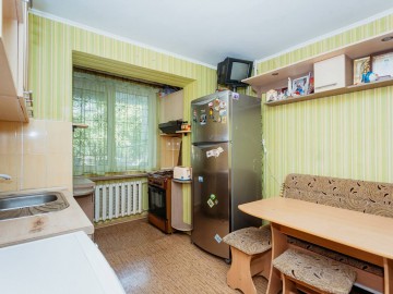 Apartament cu 3 camere, 75m², A.Russo photo