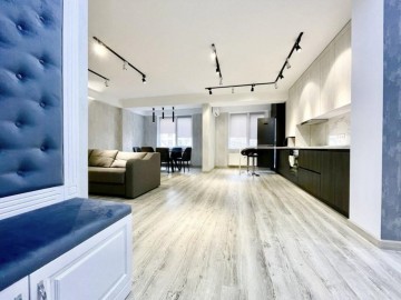 Chirie-Apartament cu 1 cameră, 70m², Centru,Vasile Alecsandri photo