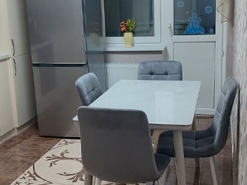 chirie-Apartament cu 1 cameră,Poșta Veche  50m², str-la Studenților photo