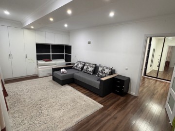 Chirie-Apartament cu 2 camere, 67m²,Botanica, str. Nikolai Zelinski photo