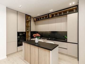 Apartament cu 3 camere, 106m², V.Lupu photo