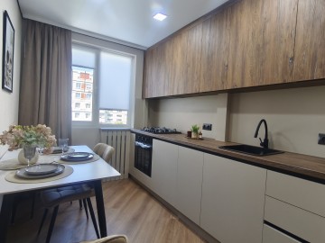 Apartament cu 3 camere, 64m², P.Zadnipru photo