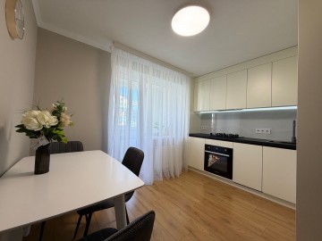 Apartament cu 2 camere, 62m², I.Dumeniuc photo