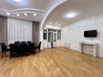 Casă cu 3 nivele, 290m², CETATEA ALBA photo